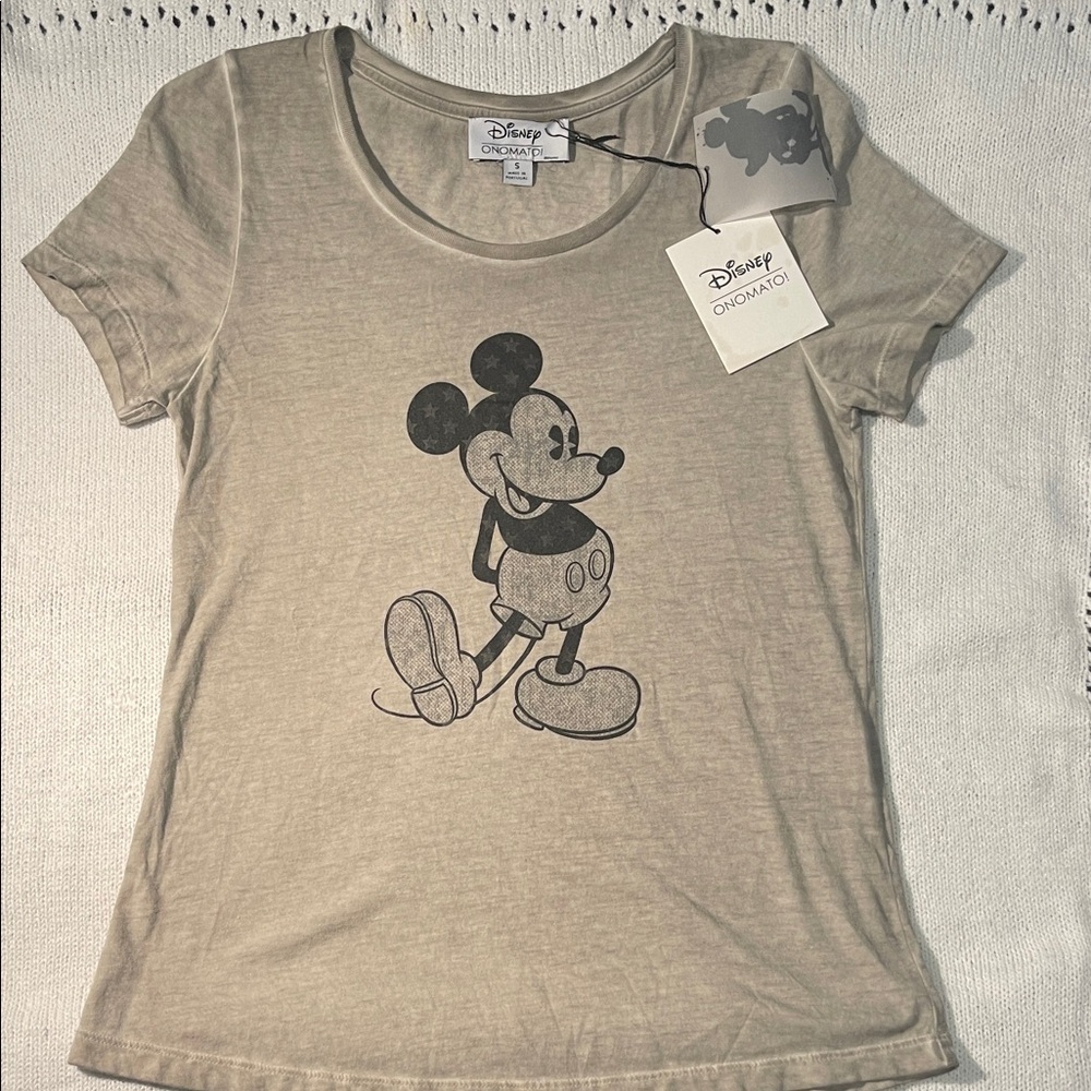 NWT Disney Onomato Disney Mickey Mouse Gray T-Shirt small